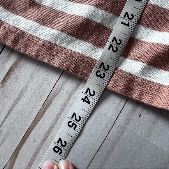 J Crew Basic Boat Neck Preppy Stripe 3/4 Cotton Tee in Tan and White size Large - Picture 12 of 12